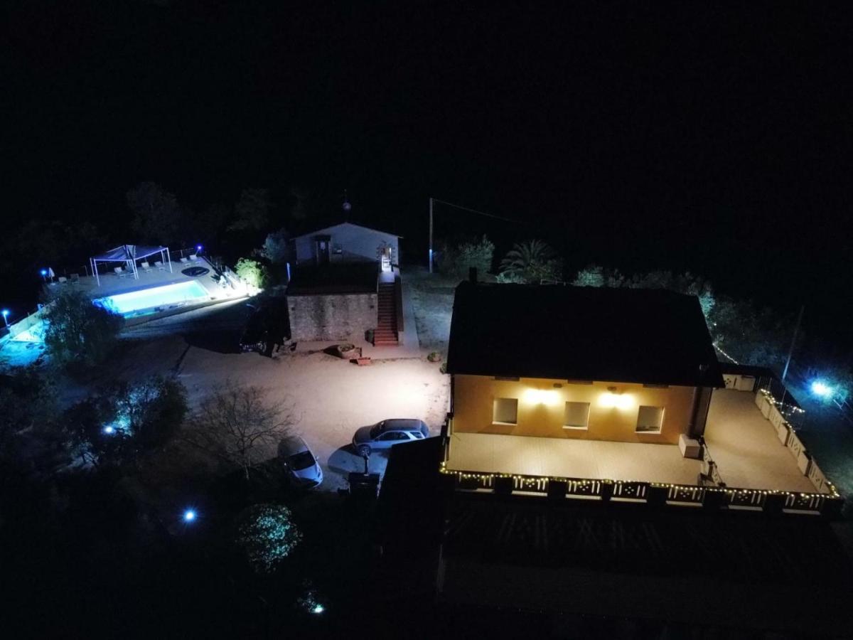 Agriturismo La Terrazza Valfabbrica Ngoại thất bức ảnh