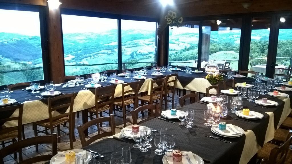 Agriturismo La Terrazza Valfabbrica Ngoại thất bức ảnh